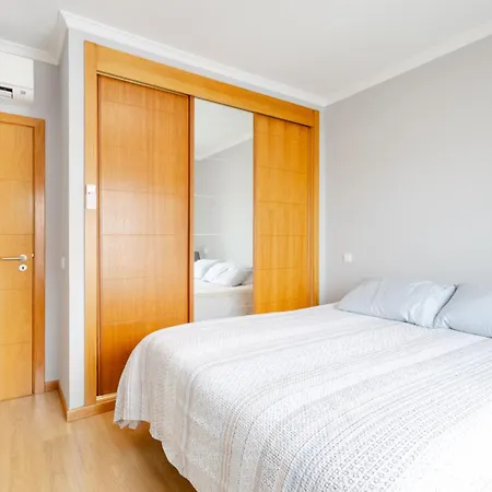 Apartament Conforto A Poucos Minutos Da *